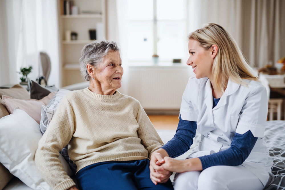 What to Do When an Elderly Parent Can’t Take Care of Themselves: A Guide for Families