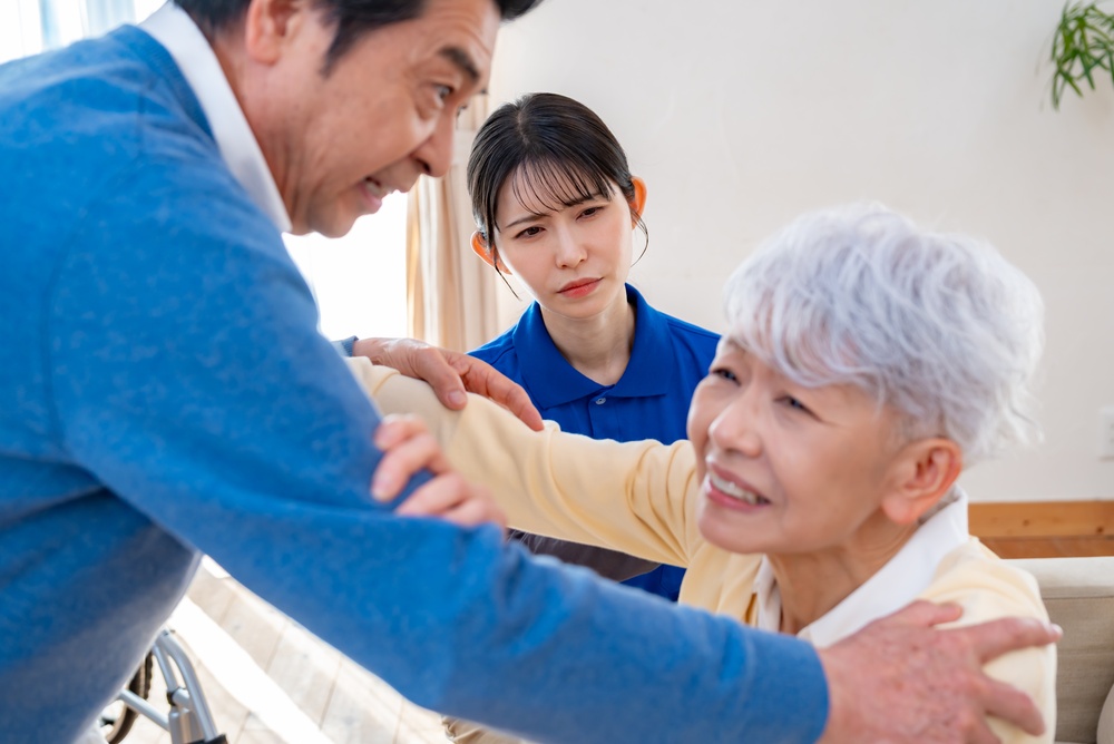 Behavioral and Personality Changes in Seniors: Causes, Warning Signs, and When to Seek Help